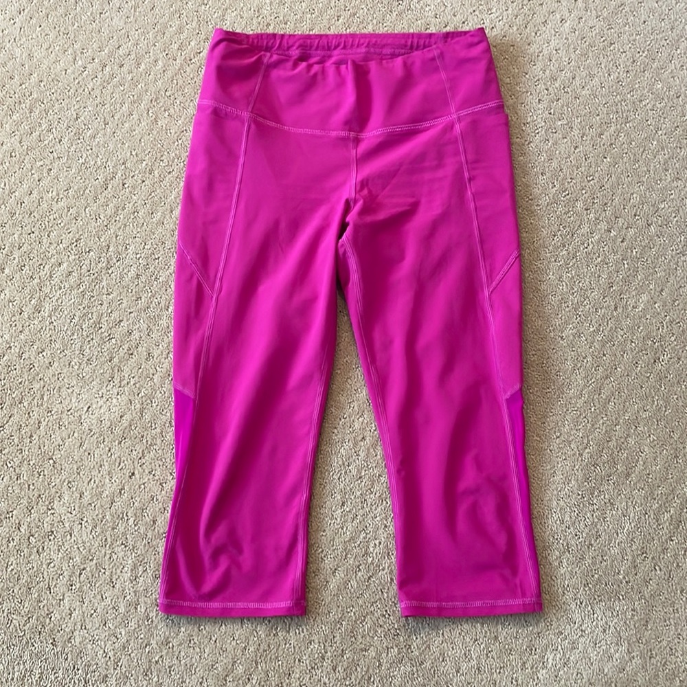 Cropped Athleta leggings